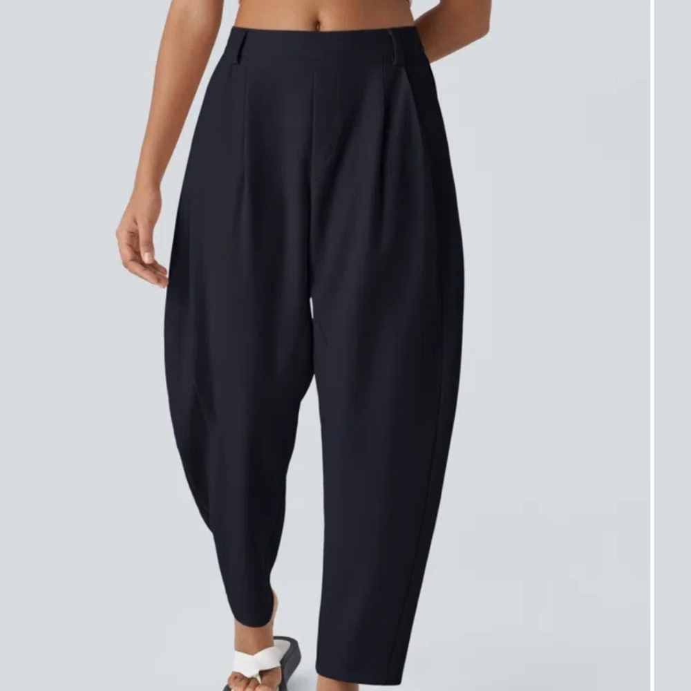 Halara Mid Rise Pocket Barrel Leg Work Pants